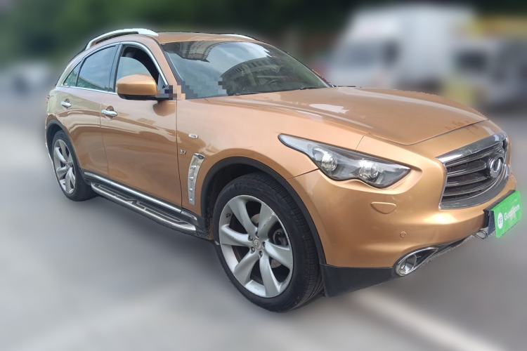 Used Infiniti QX70 2013 3.7L Standard Edition Front Right 45 Deg