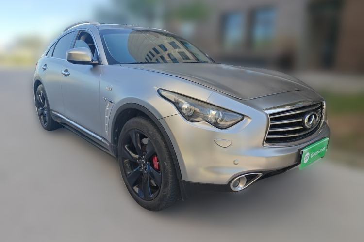 Used Infiniti QX70 2013 3.7L Standard Edition Front Right 45 Deg