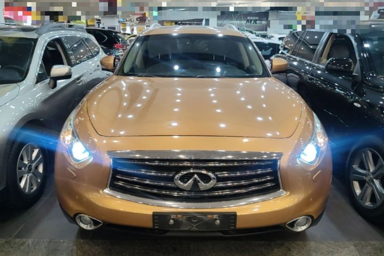 Used Infiniti QX70 2013 3.7L Standard Edition Front