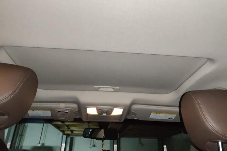 Used Infiniti QX70 2013 3.7L Standard Edition Headliner