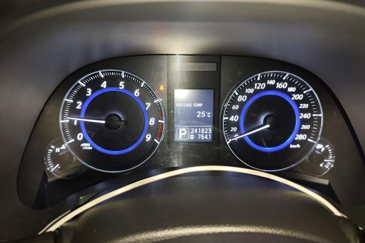 Used Infiniti QX70 2013 3.7L Standard Edition Instrument Cluster