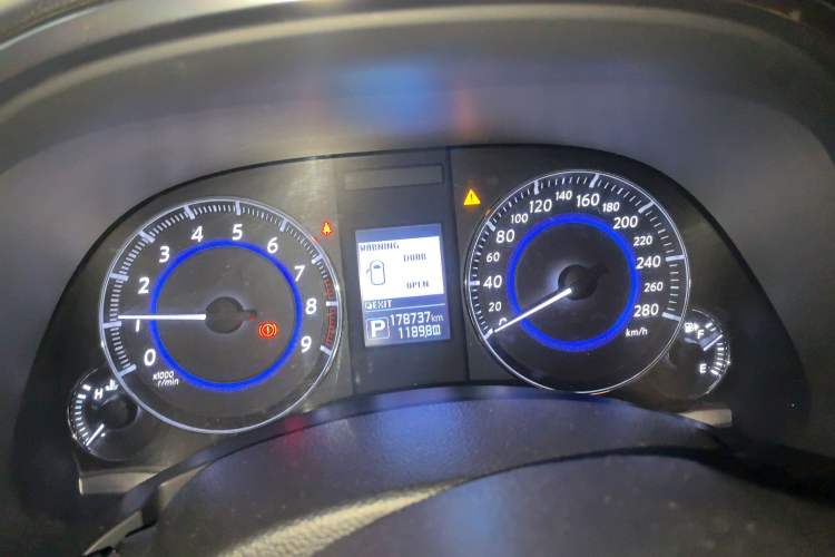 Used Infiniti QX70 2013 3.7L Standard Edition Instrument Cluster