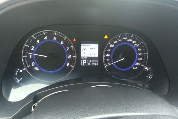 Used Infiniti QX70 2013 3.7L Standard Edition Instrument Cluster