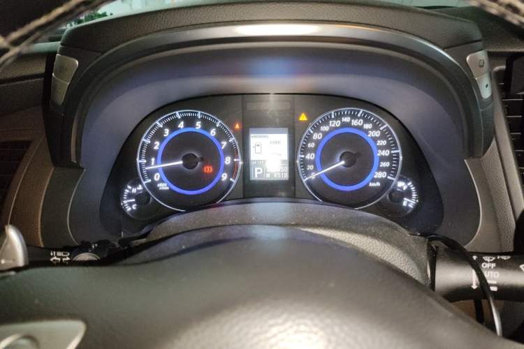Used Infiniti QX70 2013 3.7L Standard Edition Instrument Cluster