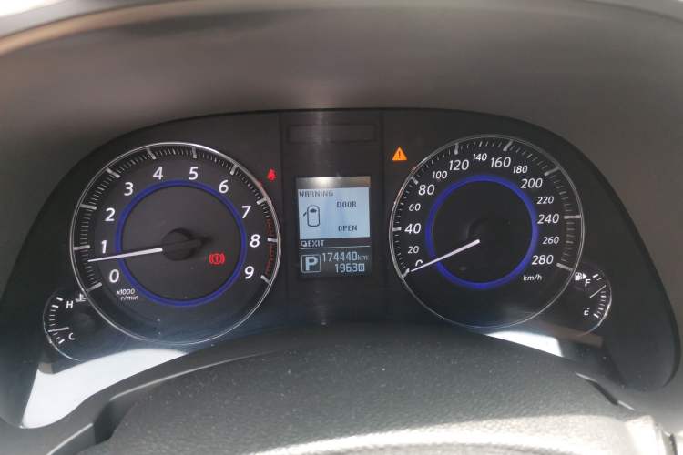 Used Infiniti QX70 2013 3.7L Standard Edition Instrument Cluster