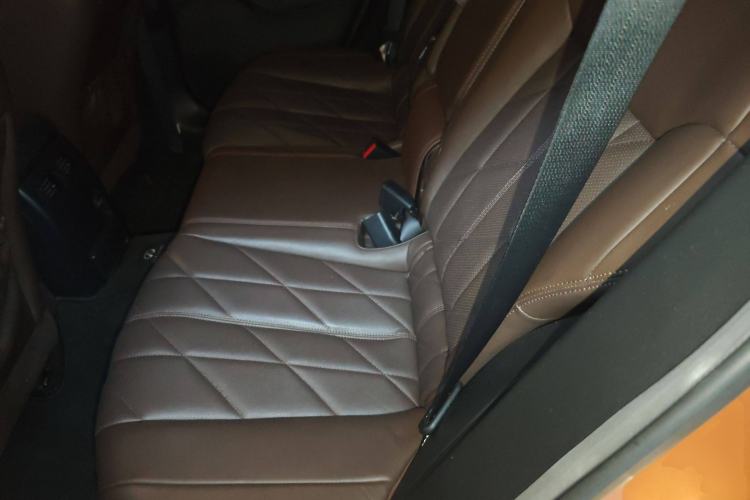 Used Infiniti QX70 2013 3.7L Supreme Edition Interior 4