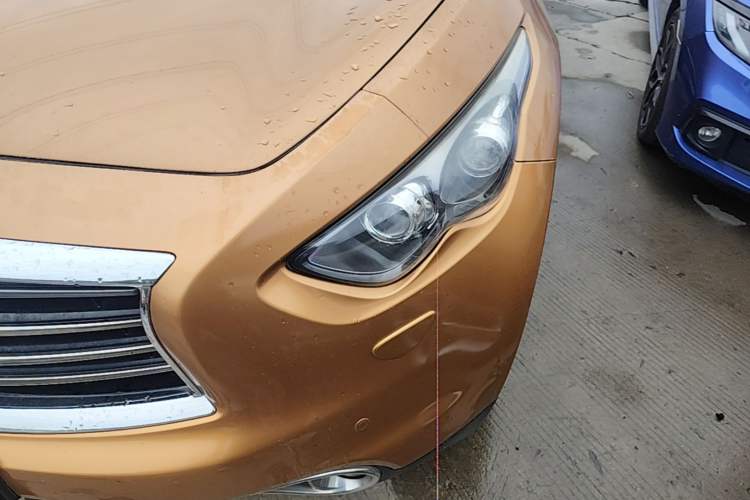 Used Infiniti QX70 2013 3.7L Supreme Edition Left Front Headlight