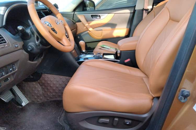Used Infiniti QX70 2013 3.7L Supreme Edition Left Front Seat