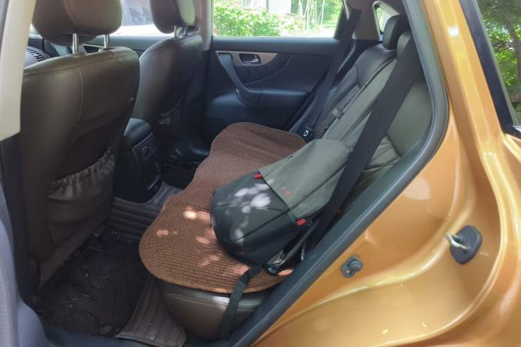 Used Infiniti QX70 2013 3.7L Standard Edition Left Rear Seat