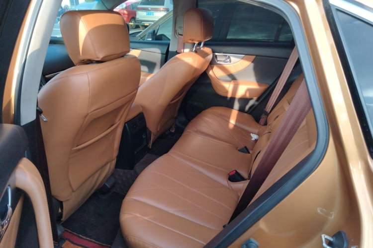 Used Infiniti QX70 2013 3.7L Supreme Edition Left Rear Seat