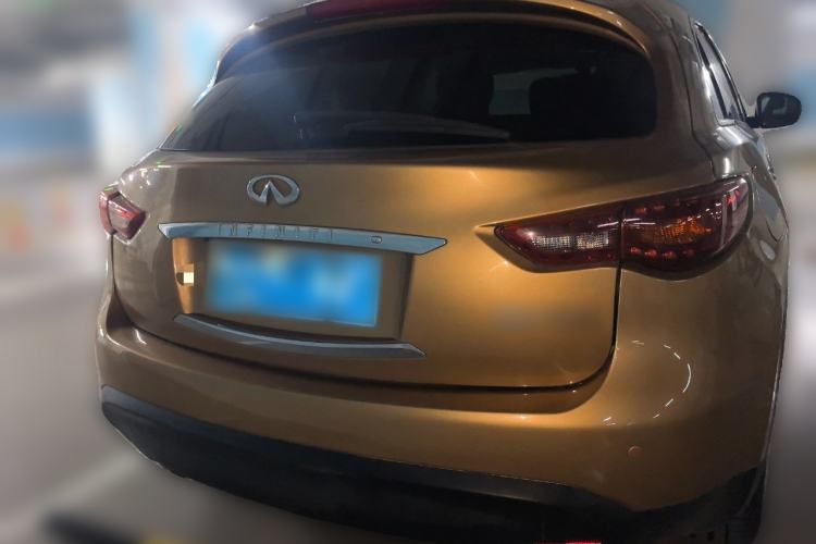 Used Infiniti QX70 2013 3.7L Standard Edition Rear