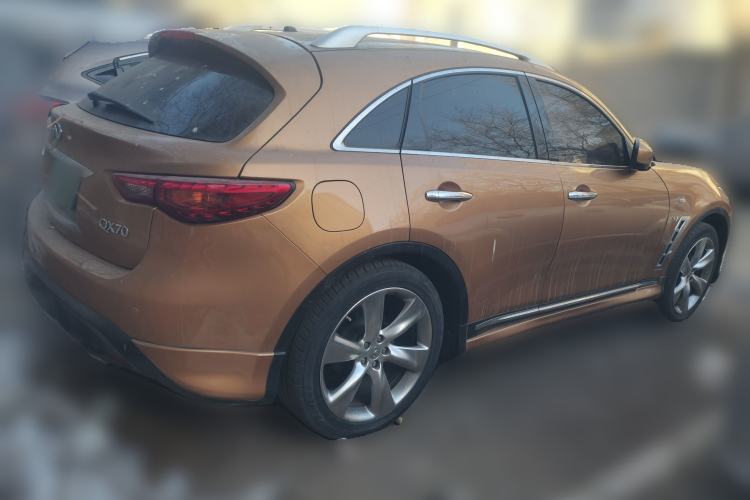 Used Infiniti QX70 2013 3.7L Standard Edition Rear Right 45 Deg