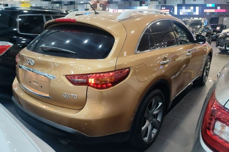 Used Infiniti QX70 2013 3.7L Standard Edition Rear Right 45 Deg