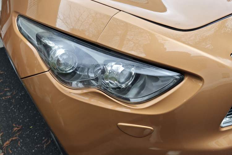 Used Infiniti QX70 2013 3.7L Standard Edition Right Front Headlight