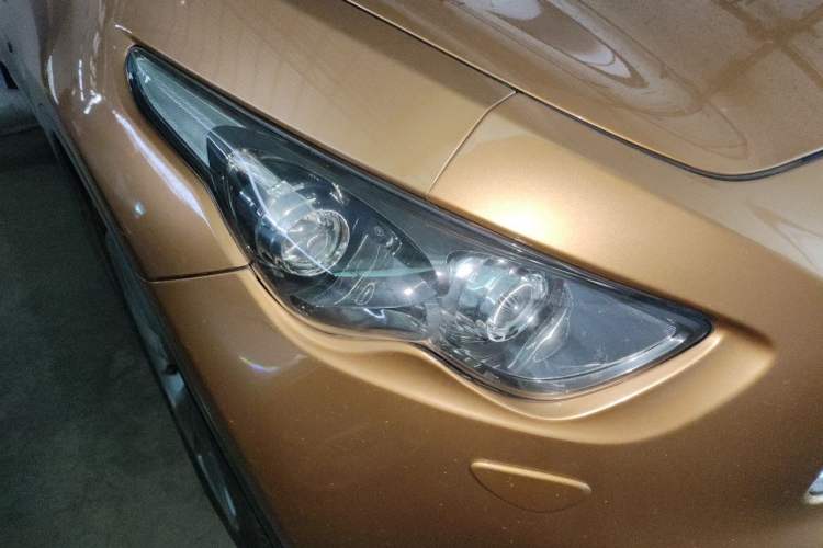 Used Infiniti QX70 2013 3.7L Standard Edition Right Front Headlight