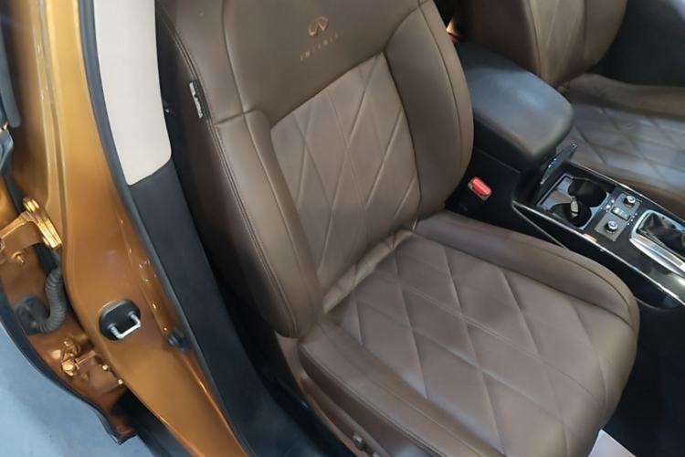 Used Infiniti QX70 2013 3.7L Standard Edition Right Front Seat