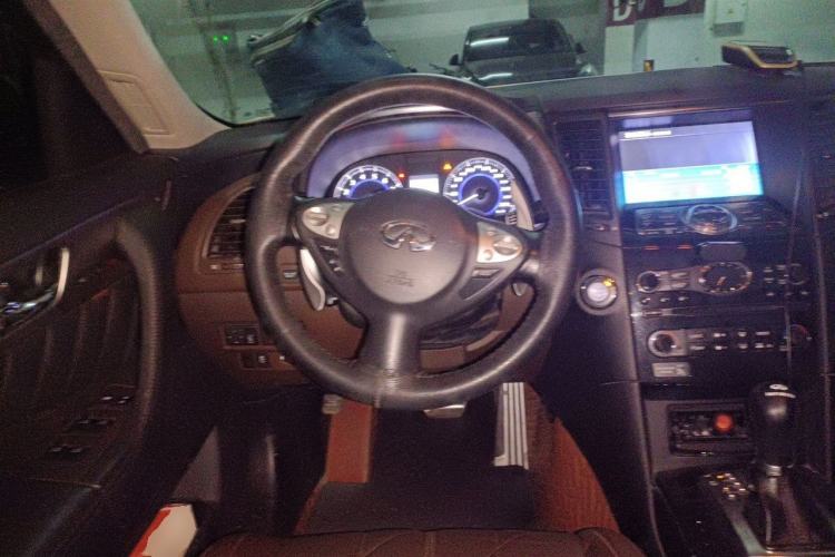 Used Infiniti QX70 2013 3.7L Supreme Edition Steering Wheel