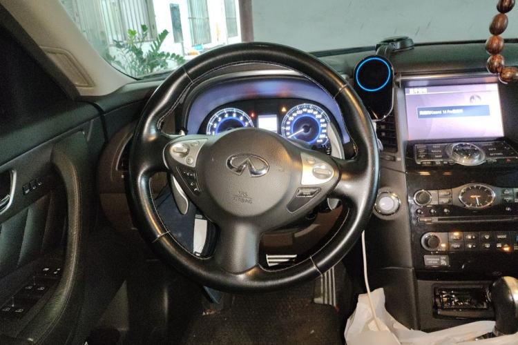 Used Infiniti QX70 2013 3.7L Standard Edition Steering Wheel