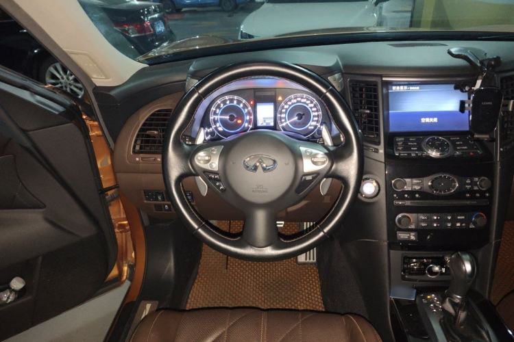 Used Infiniti QX70 2013 3.7L Standard Edition Steering Wheel