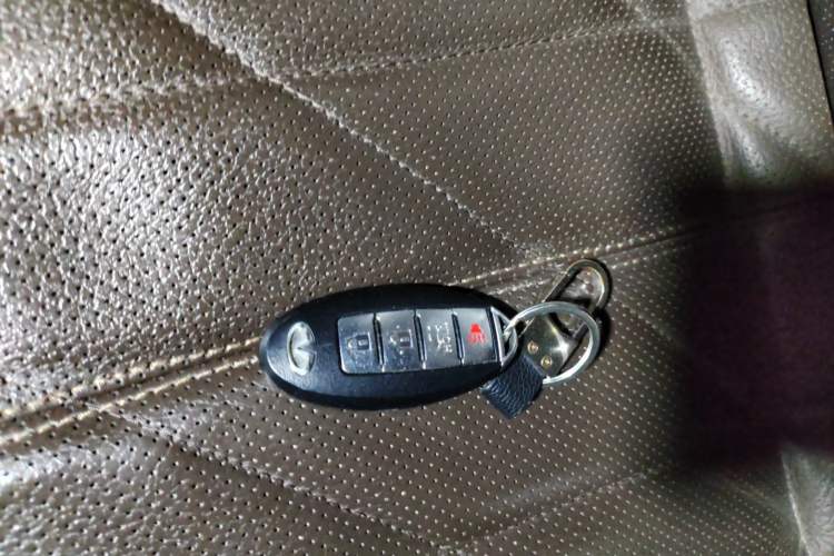 Used Infiniti QX70 2013 3.7L Standard Edition Vehicle Key