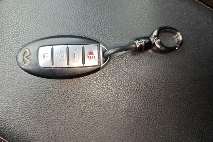 Used Infiniti QX70 2013 3.7L Standard Edition Vehicle Key