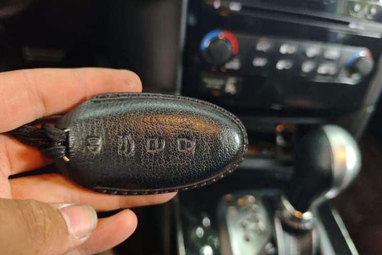 Used Infiniti QX70 2013 3.7L Standard Edition Vehicle Key