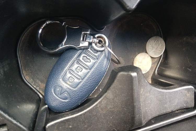Used Infiniti QX70 2013 3.7L Standard Edition Vehicle Key