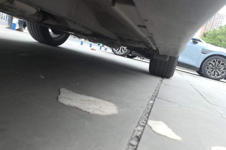 Used Infiniti QX70 2015 3.7L Shadow Edition Chassis Front Left