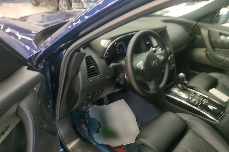 Used Infiniti QX70 2015 3.7L Shadow Edition Driver Seat