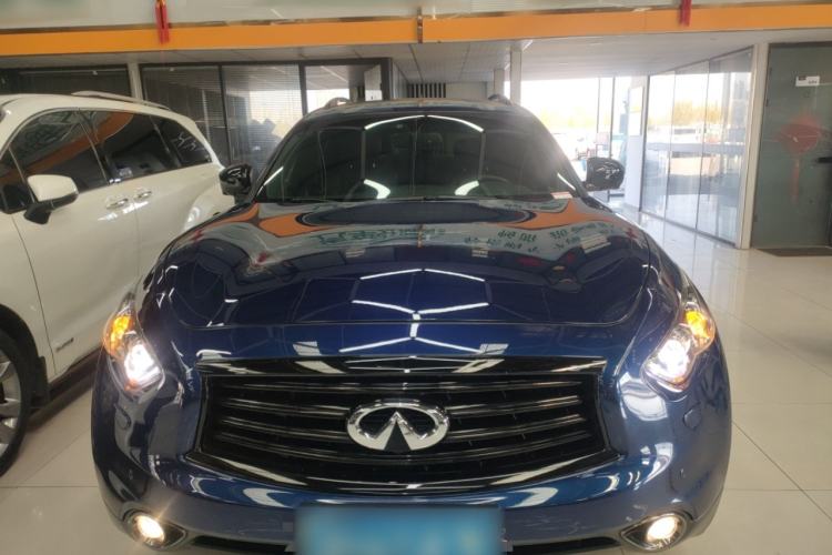 Used Infiniti QX70 2015 3.7L Shadow Edition Front