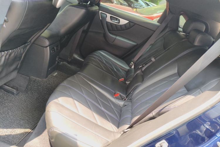 Used Infiniti QX70 2015 3.7L Shadow Edition Left Rear Seat