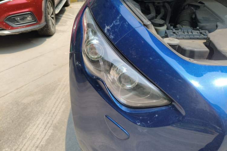 Used Infiniti QX70 2015 3.7L Shadow Edition Right Front Headlight