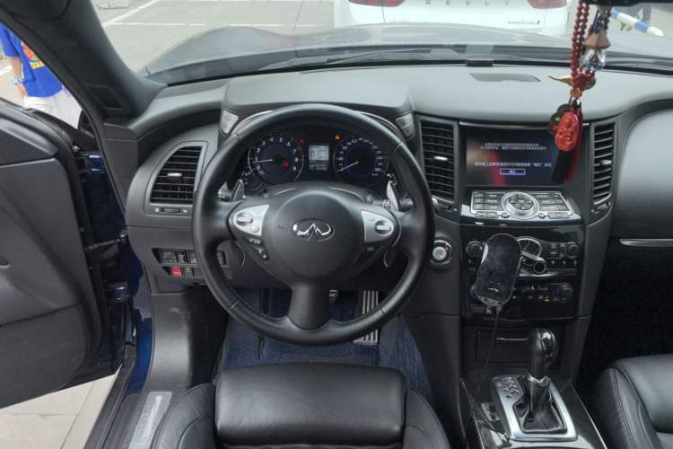 Used Infiniti QX70 2015 3.7L Shadow Edition Steering Wheel