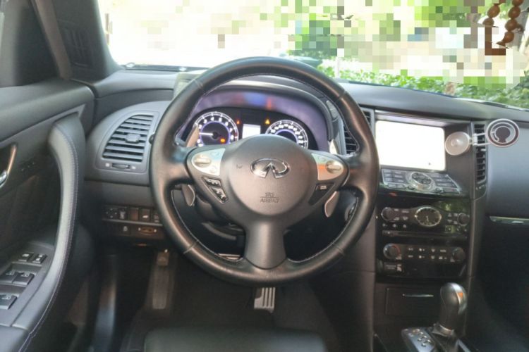 Used Infiniti QX70 2015 3.7L Shadow Edition Steering Wheel