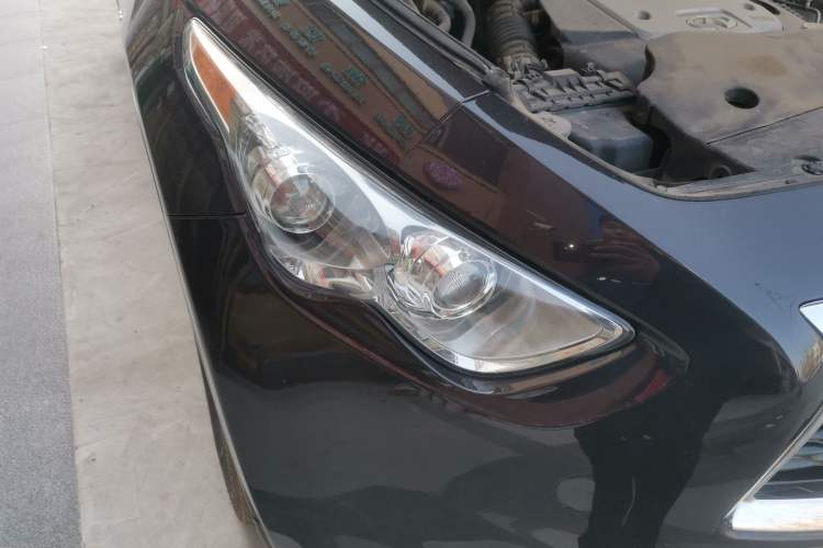 Used Infiniti QX70 2015 3.7L Shadow Edition Right Front Headlight