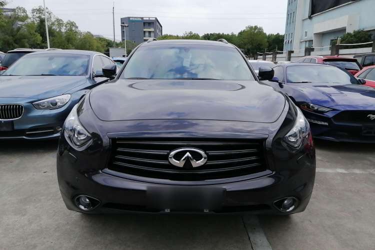 Used Infiniti QX70 2015 3.7L Shadow Edition Front