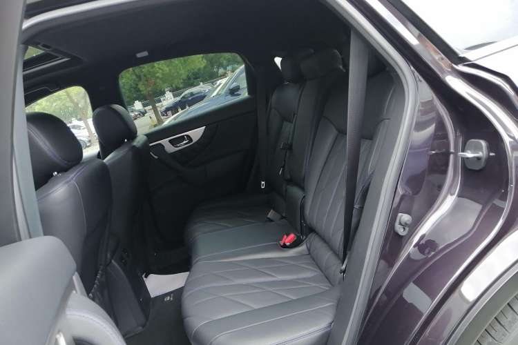 Used Infiniti QX70 2015 3.7L Shadow Edition Left Rear Seat