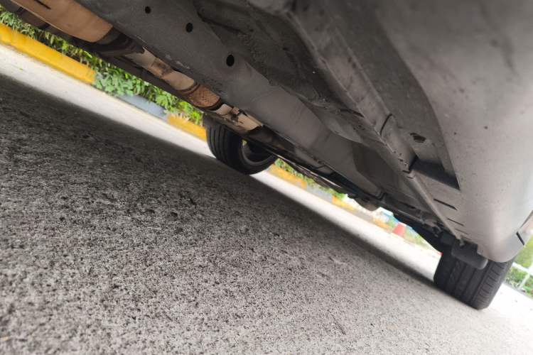 Used Infiniti QX70 2015 3.7L Shadow Edition Chassis Front Left