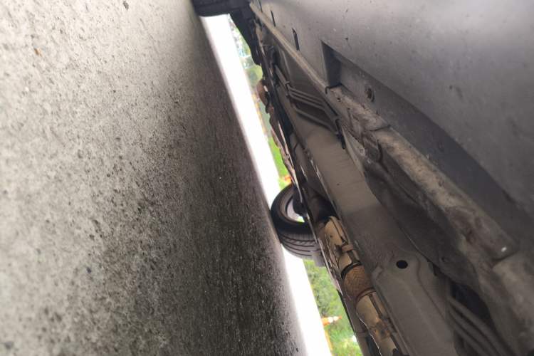 Used Infiniti QX70 2015 3.7L Shadow Edition Chassis Front Right