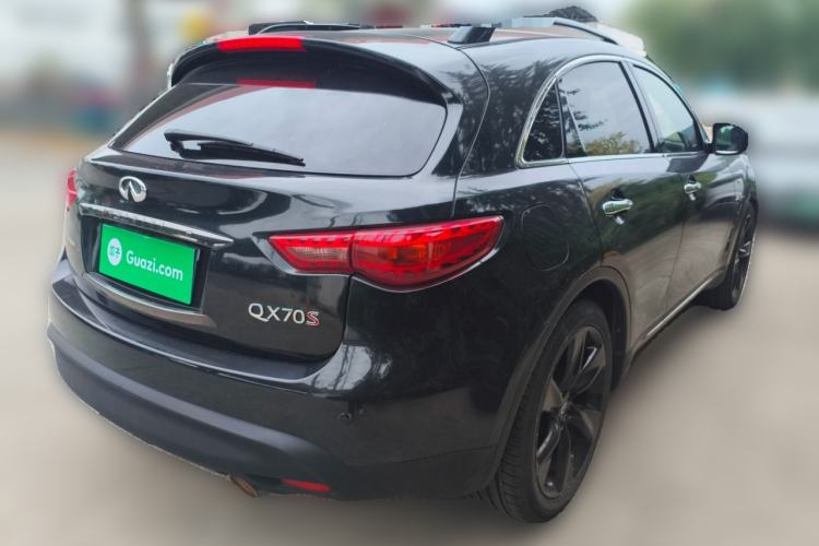 Used Infiniti QX70 2015 3.7L Shadow Edition Rear Right 45 Deg