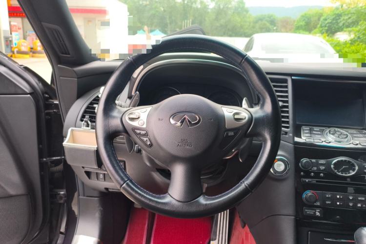 Used Infiniti QX70 2015 3.7L Shadow Edition Steering Wheel