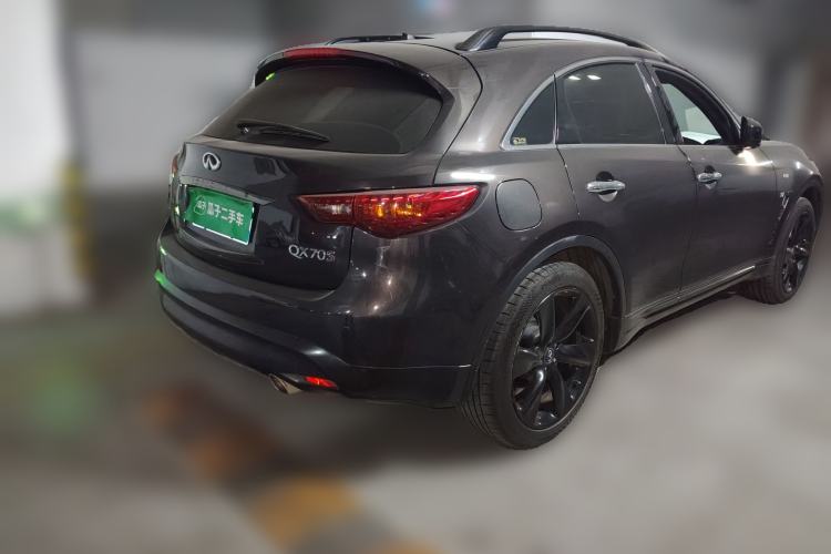 Used Infiniti QX70 2015 3.7L Shadow Edition Rear Right 45 Deg