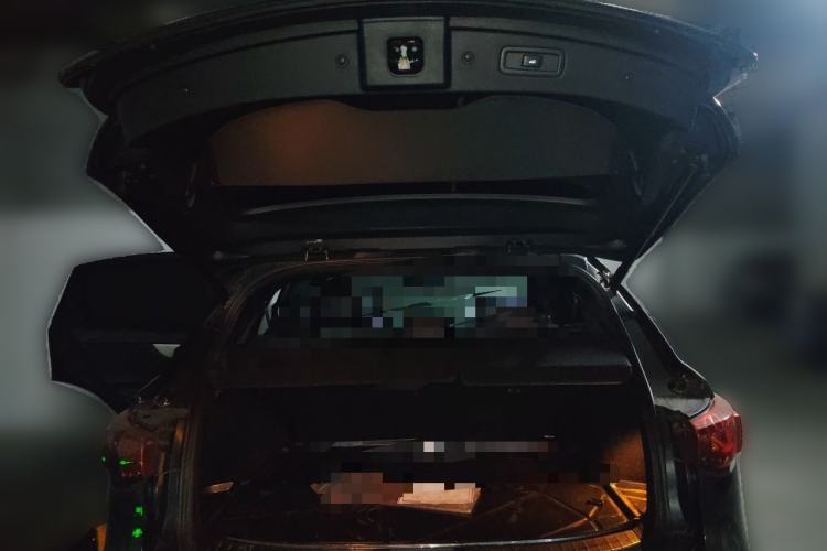 Used Infiniti QX70 2015 3.7L Shadow Edition Trunk
