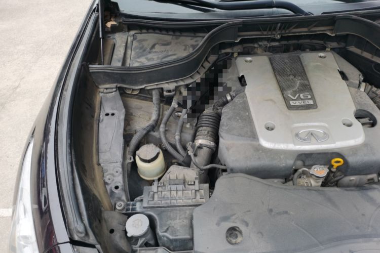 Used Infiniti QX70 2015 3.7L Shadow Edition Engine Bay Right