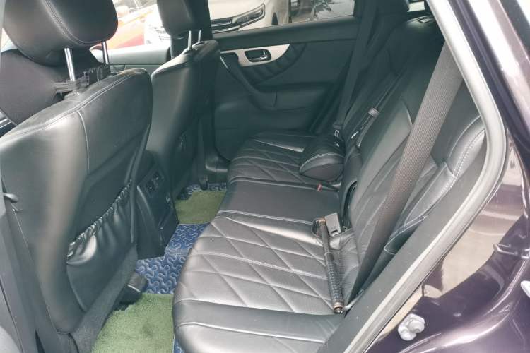 Used Infiniti QX70 2015 3.7L Shadow Edition Left Rear Seat