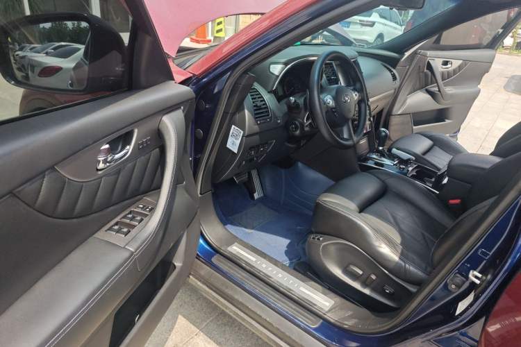 Used Infiniti QX70 2015 3.7L Shadow Edition Driver Seat
