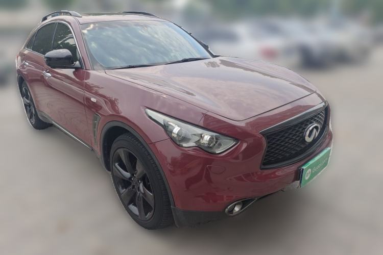 Used Infiniti QX70 2015 3.7L Shadow Edition Front Right 45 Deg