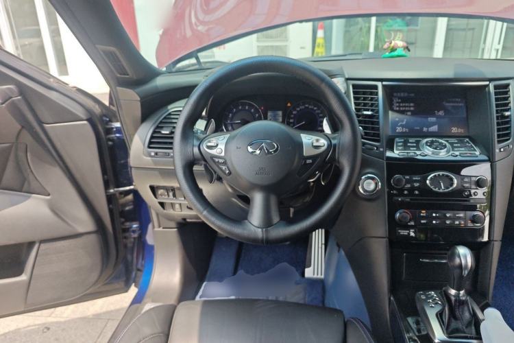Used Infiniti QX70 2015 3.7L Shadow Edition Steering Wheel