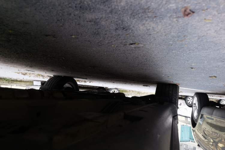 Used Infiniti QX70 2015 3.7L Shadow Edition Chassis Front Right