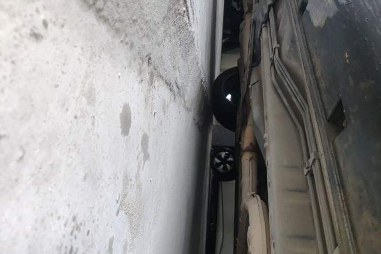 Used Infiniti QX70 2015 3.7L Shadow Edition Chassis Front Right